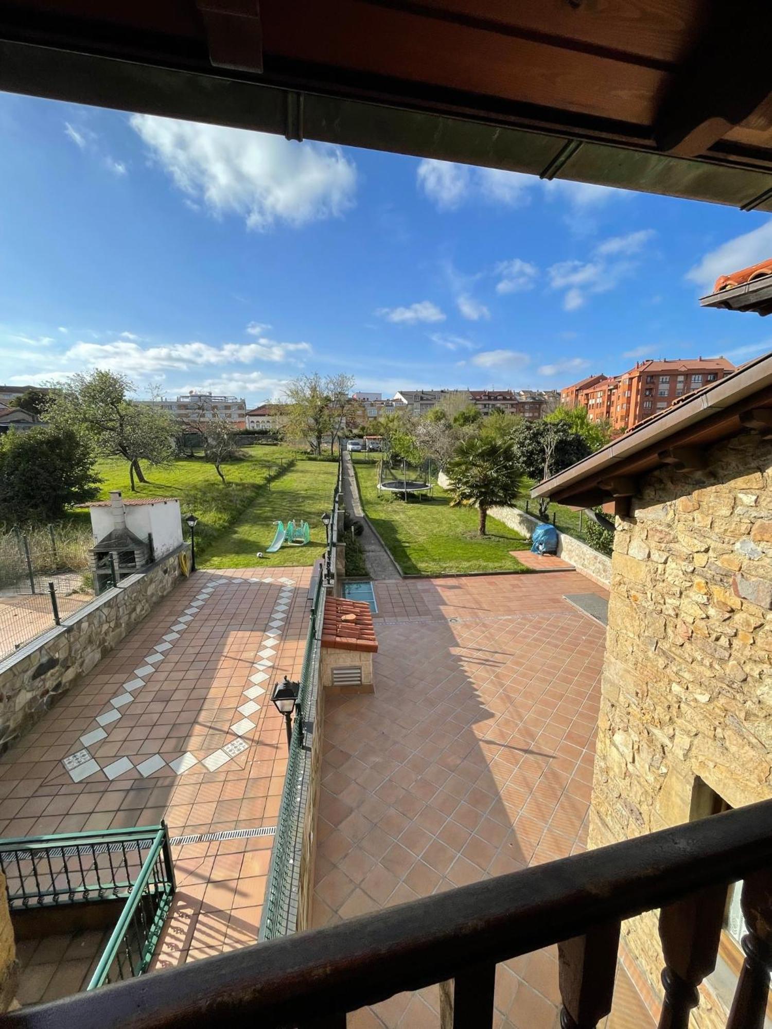 Apartament La Santina Y Su Balcon Avilés Zewnętrze zdjęcie