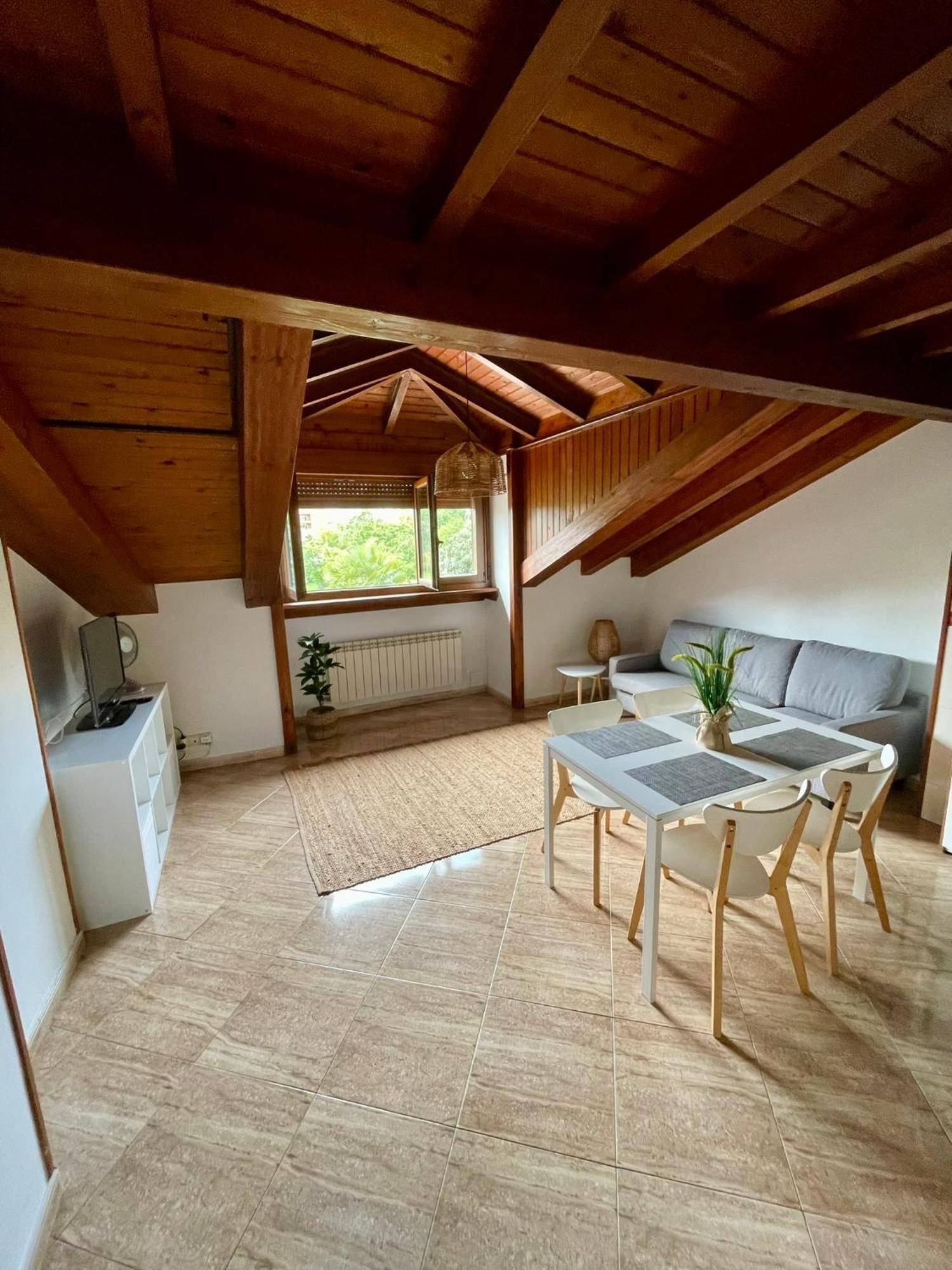 Apartament La Santina Y Su Balcon Avilés Zewnętrze zdjęcie